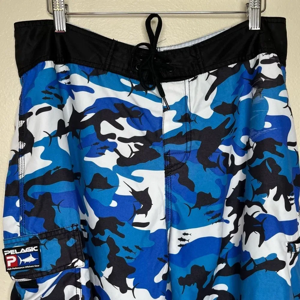 Pelagic Fish Camo Board Short White Black Blue Swim Surf SUP Men Size 34 FLAW